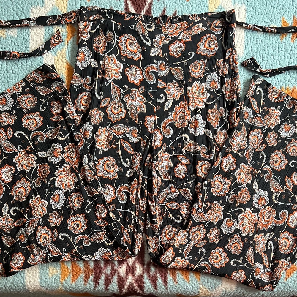 Lovely LUSH gauze wide leg pants